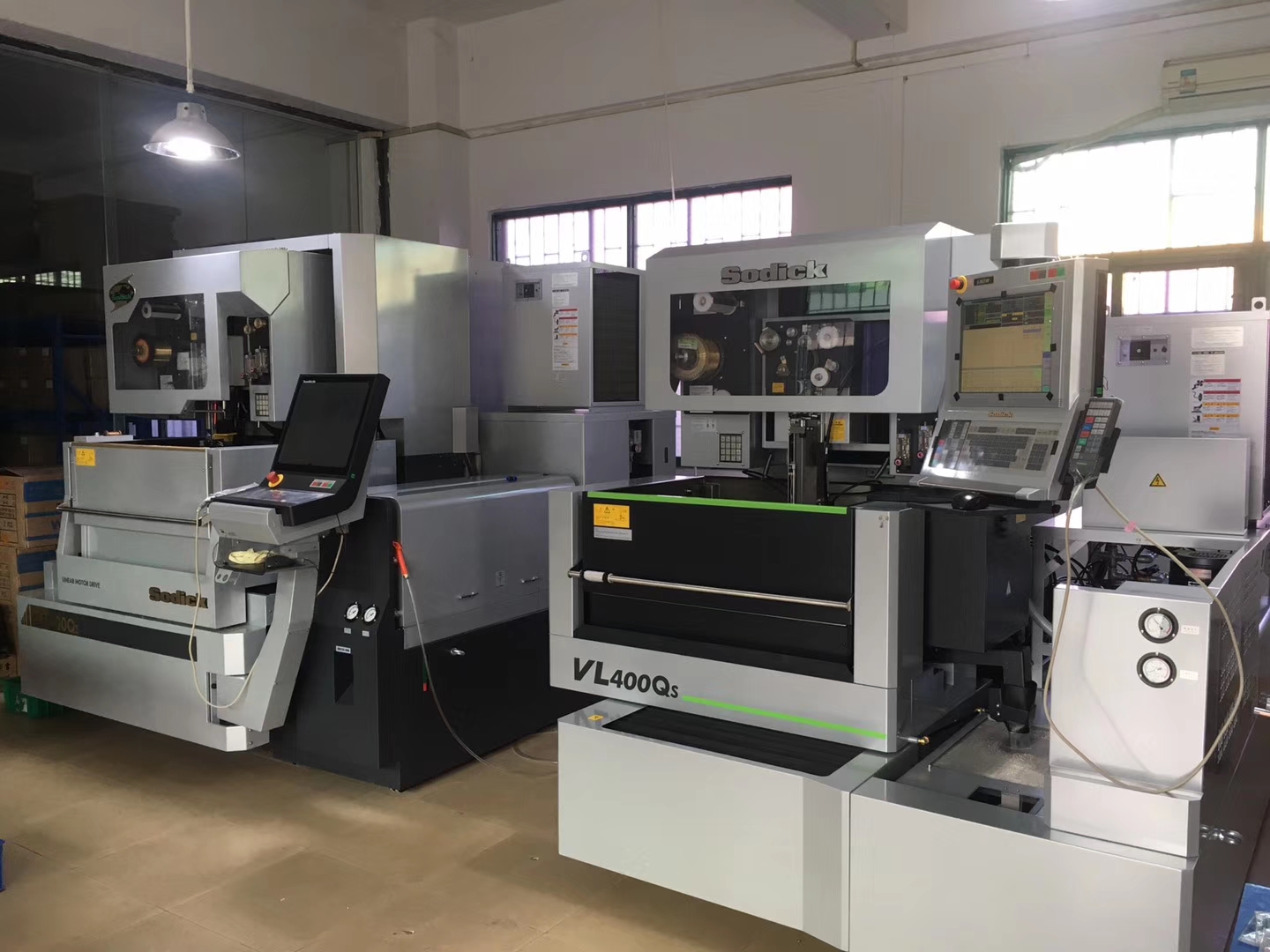 旭锦注塑模具-模具加工工厂 旭锦注塑模具-模具加工工厂